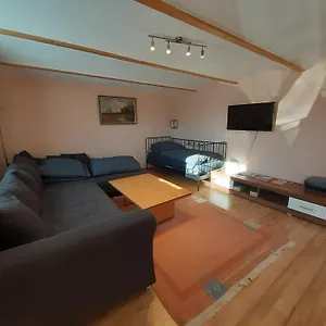  Apartment 1a